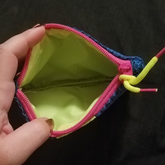 Ipsy makeup cosmetic bag blue mesh stripe - Picture 3 of 3